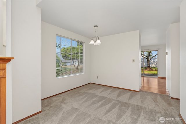 422 S 329th Lane, Federal Way, WA 98003