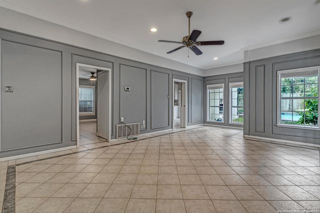 112 CLOVERLEAF AVE, Alamo Heights, TX 78209
