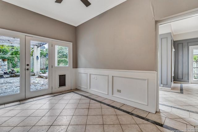 112 CLOVERLEAF AVE, Alamo Heights, TX 78209