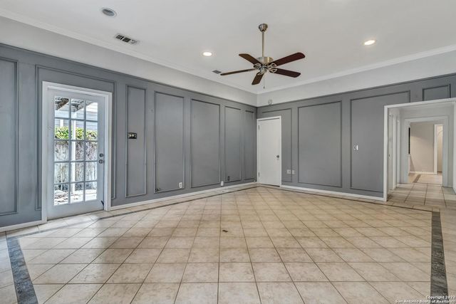 112 CLOVERLEAF AVE, Alamo Heights, TX 78209