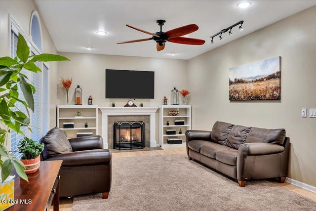 2 Carpenter Way, Clifton Park, NY 12065