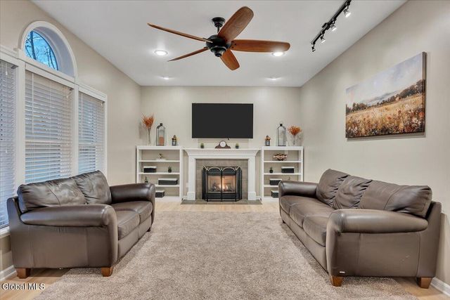 2 Carpenter Way, Clifton Park, NY 12065