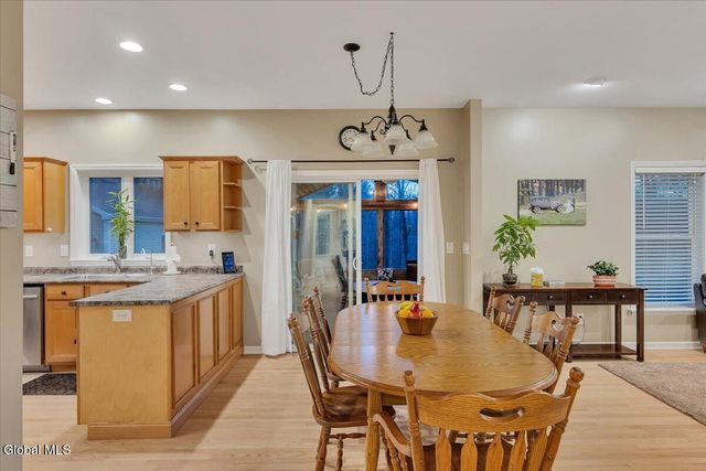 2 Carpenter Way, Clifton Park, NY 12065