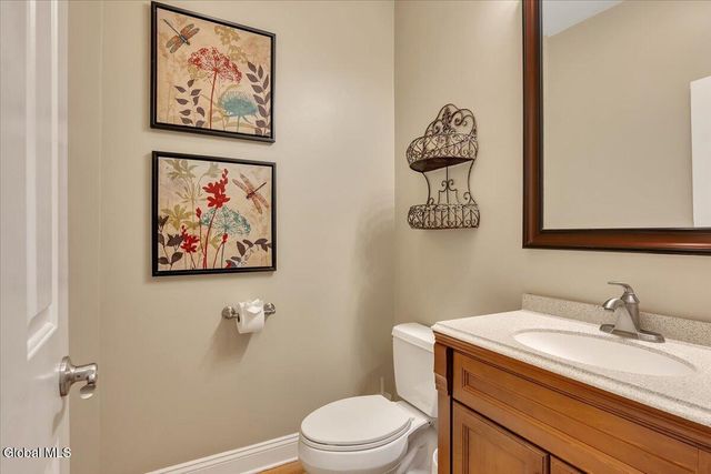 2 Carpenter Way, Clifton Park, NY 12065