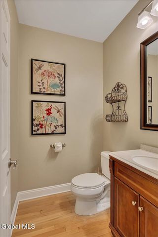 2 Carpenter Way, Clifton Park, NY 12065