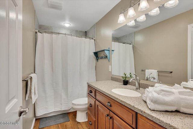 2 Carpenter Way, Clifton Park, NY 12065