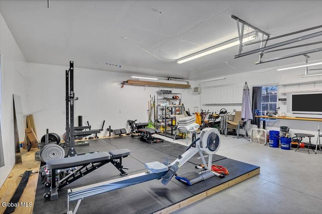 2 Carpenter Way, Clifton Park, NY 12065