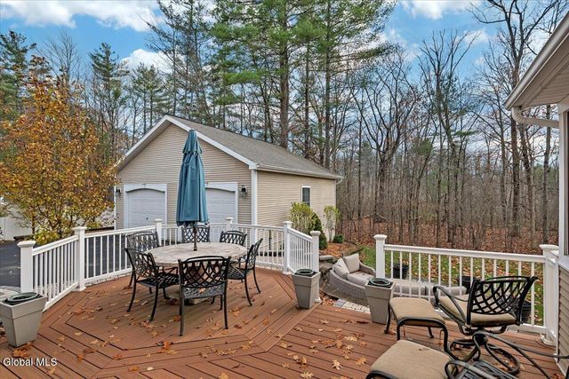 2 Carpenter Way, Clifton Park, NY 12065