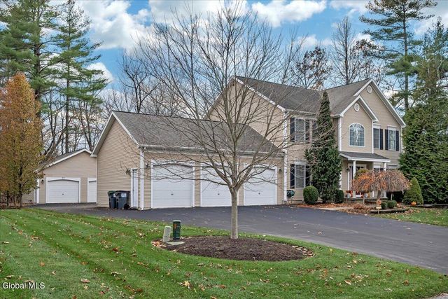 2 Carpenter Way, Clifton Park, NY 12065