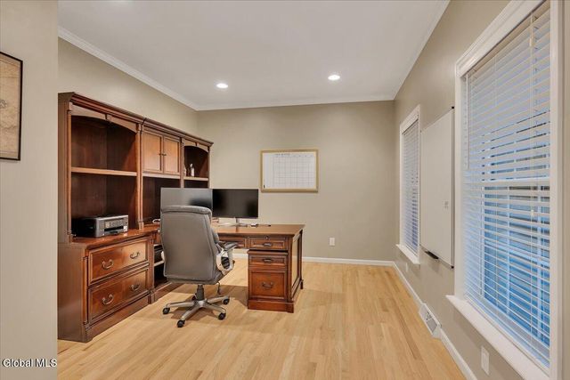 2 Carpenter Way, Clifton Park, NY 12065