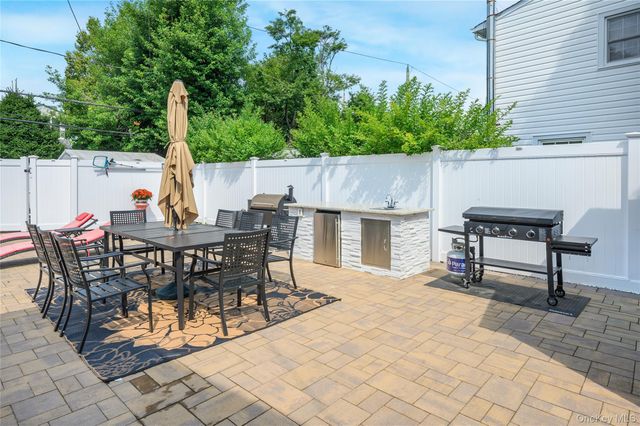 28 Crabtree Lane, Levittown, NY 11756
