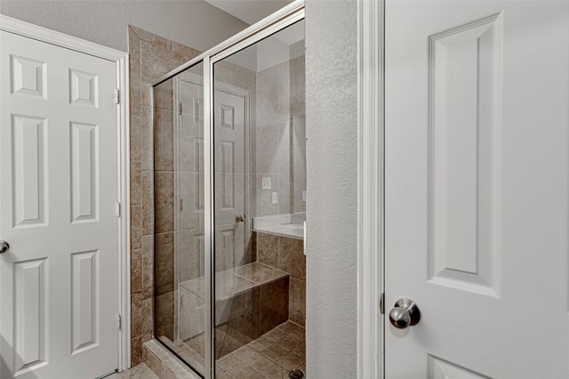 1015 Christine Street, Keene, TX 76031