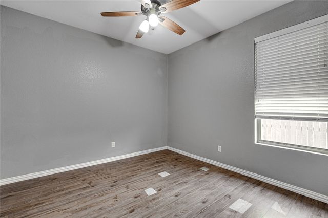 1015 Christine Street, Keene, TX 76031