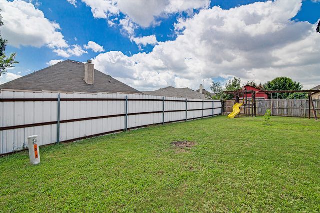 1015 Christine Street, Keene, TX 76031