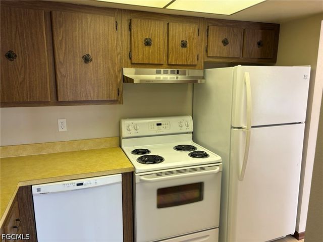 3704 Broadway 214, Fort Myers, FL 33901