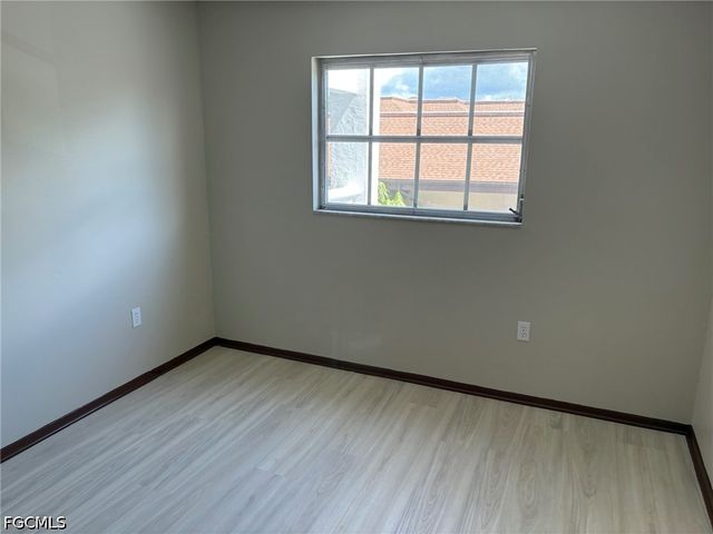 3704 Broadway 214, Fort Myers, FL 33901