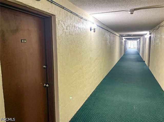 3704 Broadway 214, Fort Myers, FL 33901