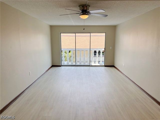 3704 Broadway 214, Fort Myers, FL 33901