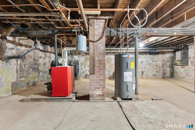 556 Dunbar Hill Road, Hamden, CT 06514