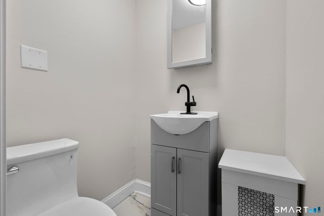 556 Dunbar Hill Road, Hamden, CT 06514