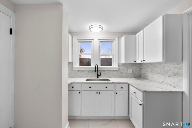 556 Dunbar Hill Road, Hamden, CT 06514