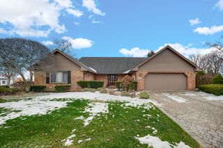 376 Nevada A Court, Frankfort, IL 60423