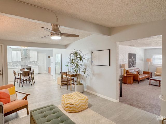 2518 Lynwood Street, Bakersfield, CA 93306