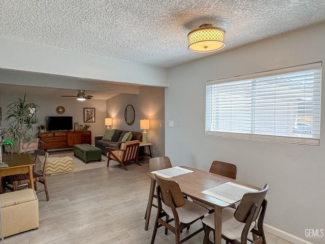 2518 Lynwood Street, Bakersfield, CA 93306