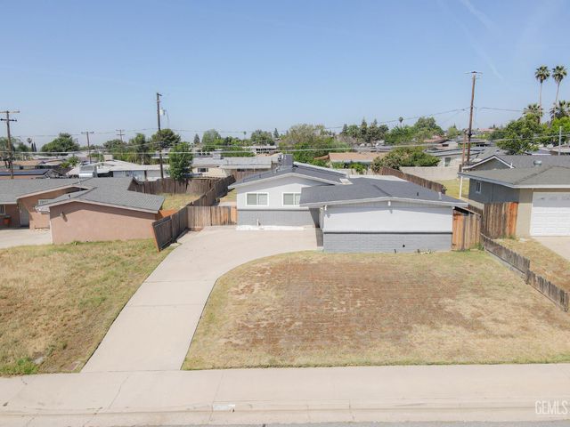 2518 Lynwood Street, Bakersfield, CA 93306