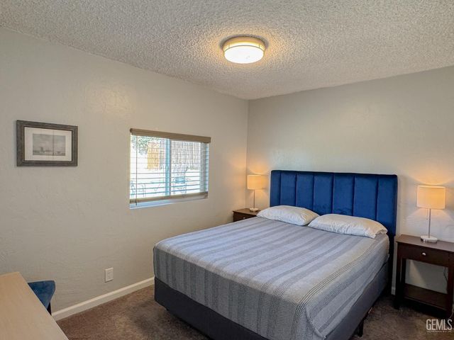 2518 Lynwood Street, Bakersfield, CA 93306