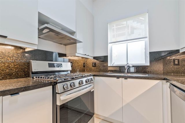 343 Madeira Ave 343, Coral Gables, FL 33134