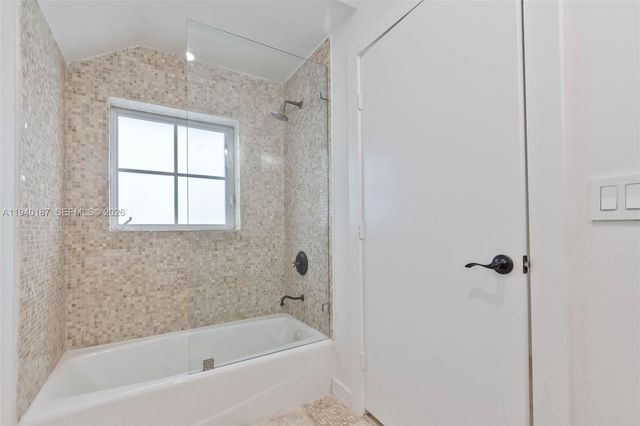 343 Madeira Ave 343, Coral Gables, FL 33134