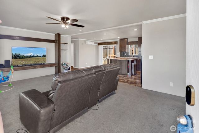 8483 Alder Way, Blaine, WA 98230