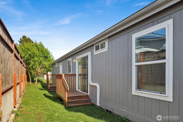 8483 Alder Way, Blaine, WA 98230