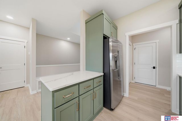 6664 Shadow Ridge Place, Columbus, NE 68601