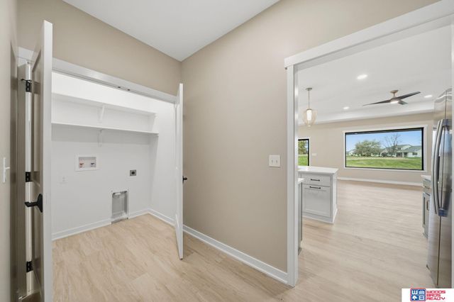 6664 Shadow Ridge Place, Columbus, NE 68601