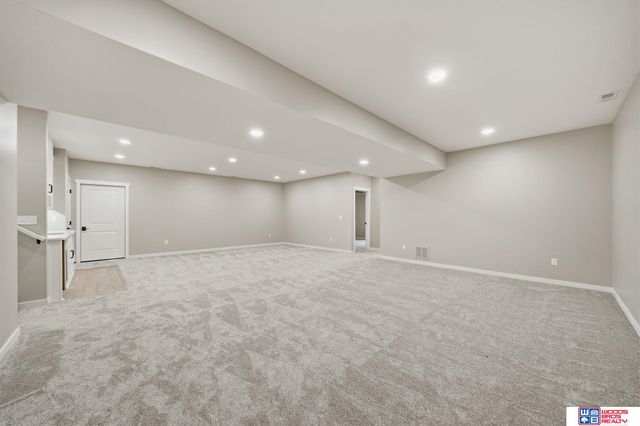 6664 Shadow Ridge Place, Columbus, NE 68601