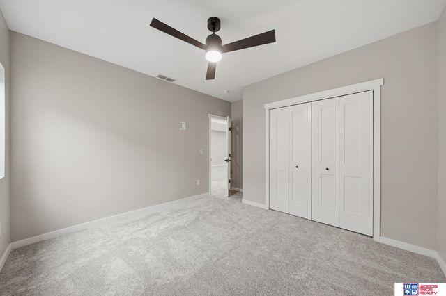 6664 Shadow Ridge Place, Columbus, NE 68601