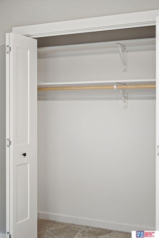 6664 Shadow Ridge Place, Columbus, NE 68601