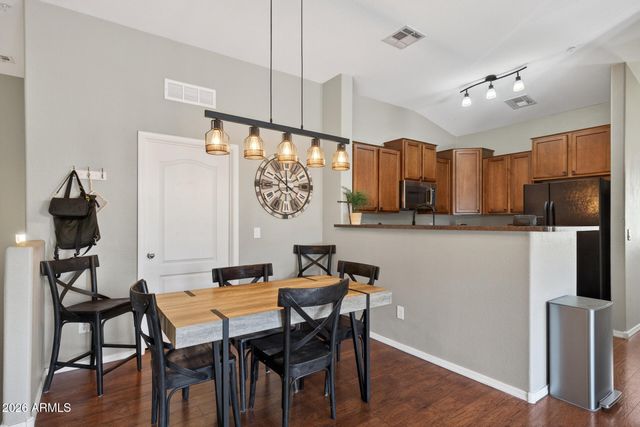 2725 E MINE CREEK Road 2166, Phoenix, AZ 85024