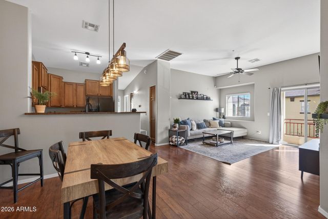 2725 E MINE CREEK Road 2166, Phoenix, AZ 85024