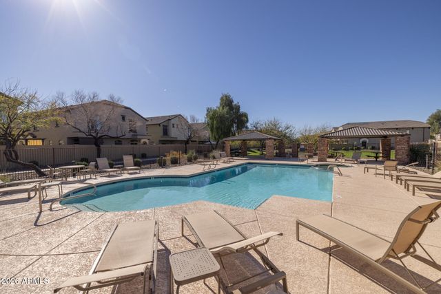 2725 E MINE CREEK Road 2166, Phoenix, AZ 85024