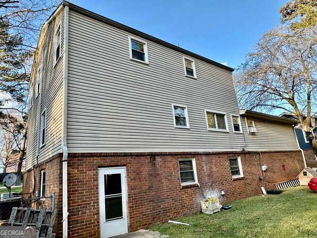6917 Laurelwood Drive, Douglasville, GA 30135