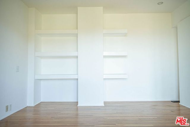 8895 Appian Way, Los Angeles, CA 90046