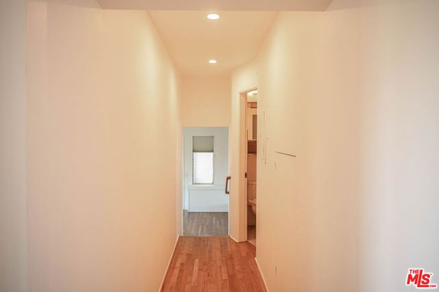 8895 Appian Way, Los Angeles, CA 90046