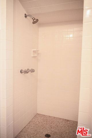 8895 Appian Way, Los Angeles, CA 90046