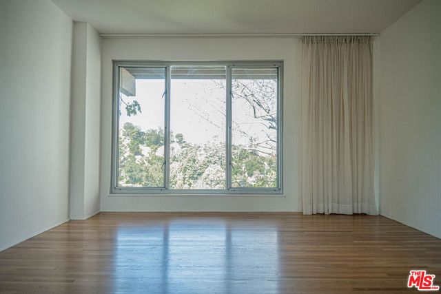 8895 Appian Way, Los Angeles, CA 90046