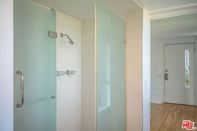 8895 Appian Way, Los Angeles, CA 90046