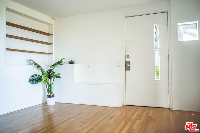 8895 Appian Way, Los Angeles, CA 90046