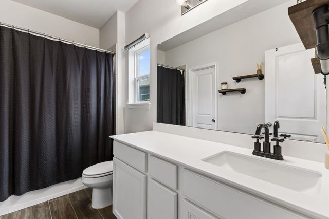 2851 Brand Iron DR, San Marcos, TX 78666